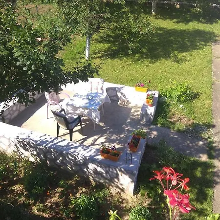 公寓 U Bukovickoj Banji 阿然德洛维克